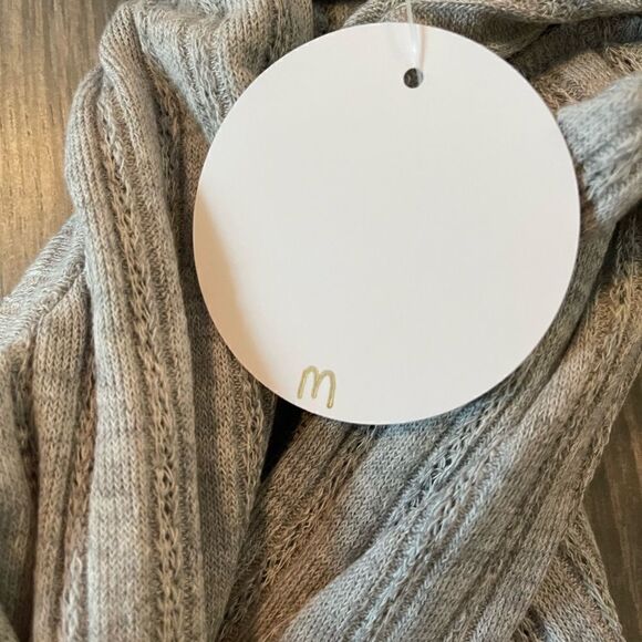 NWT Ces Femme grey ribbed v-neck pullover top Size L - Picture 7 of 8